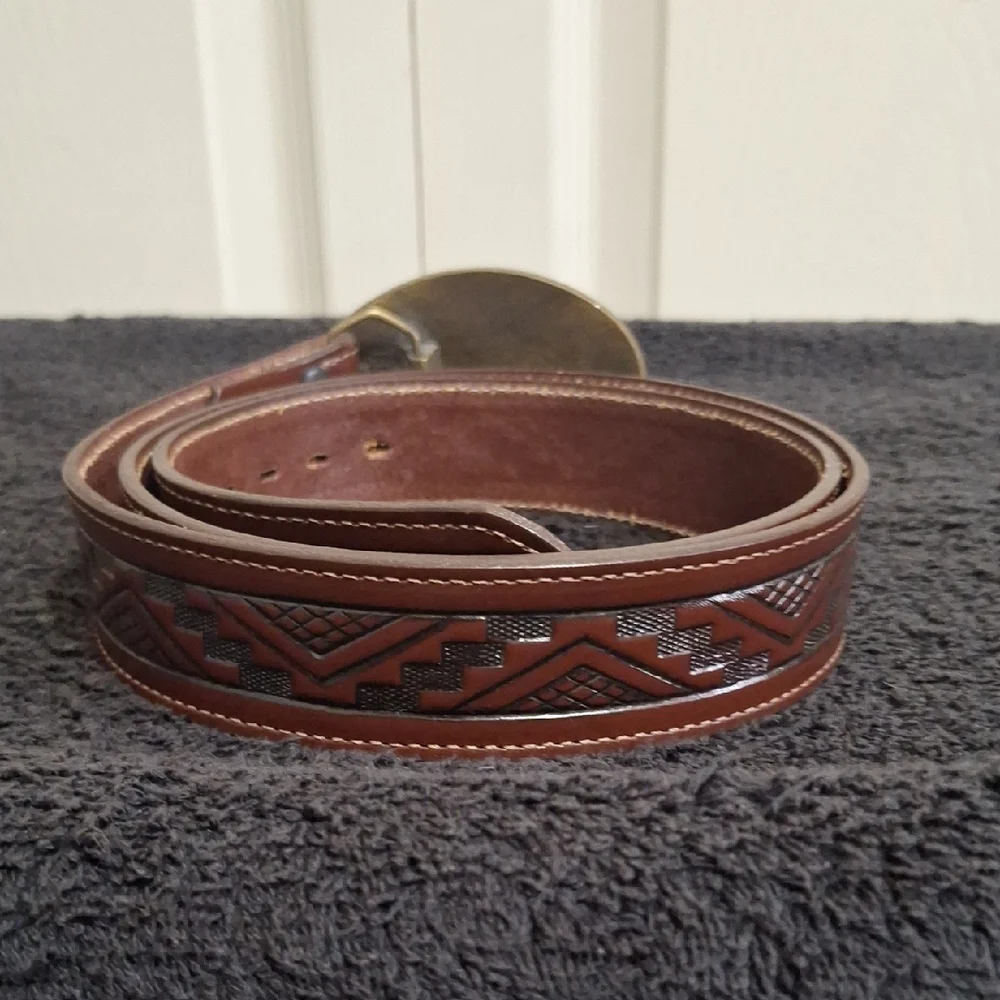 Pacific Brass And Buckle Las Vegas Slots Buckle-Brown Leather Embossed Belt